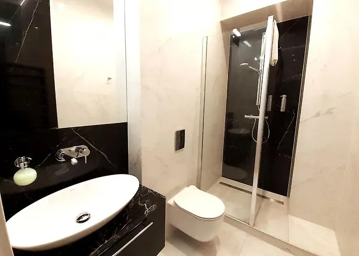 Luxury - Rakowicka R15 Cracovia